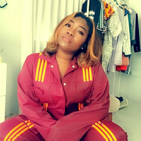 Meet your Posher, Stephanie - Picture 5 of 7